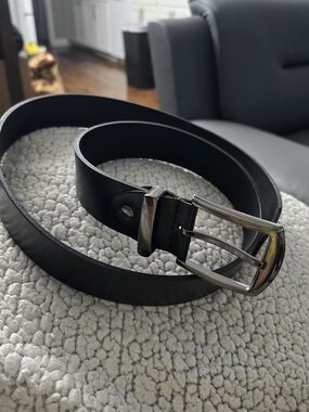 Classic Black Leather Men's Belt with Silver Buckle